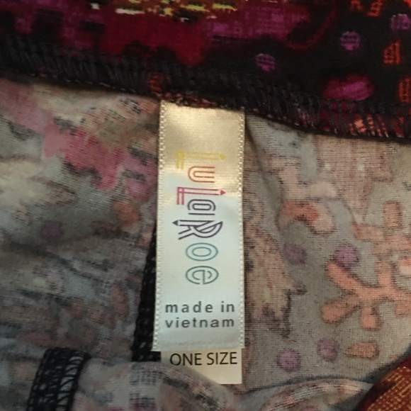 LIKE NEW LuLaRoe Floral Leggings - OS - Picture 3 of 5